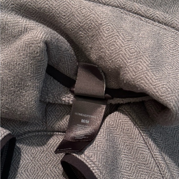 The North Face Women's Crescent Ridge Shawl Pullover Sweater Gray Pockets size M - Picture 6 of 10